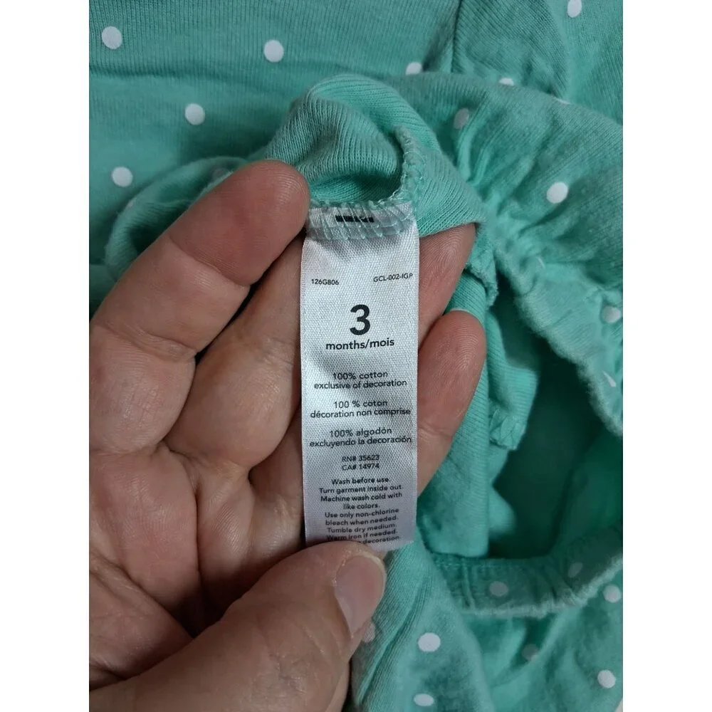 Carters elastic closure